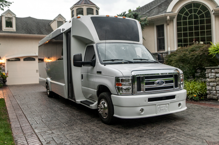 Fleet – First Class Luxury Limos